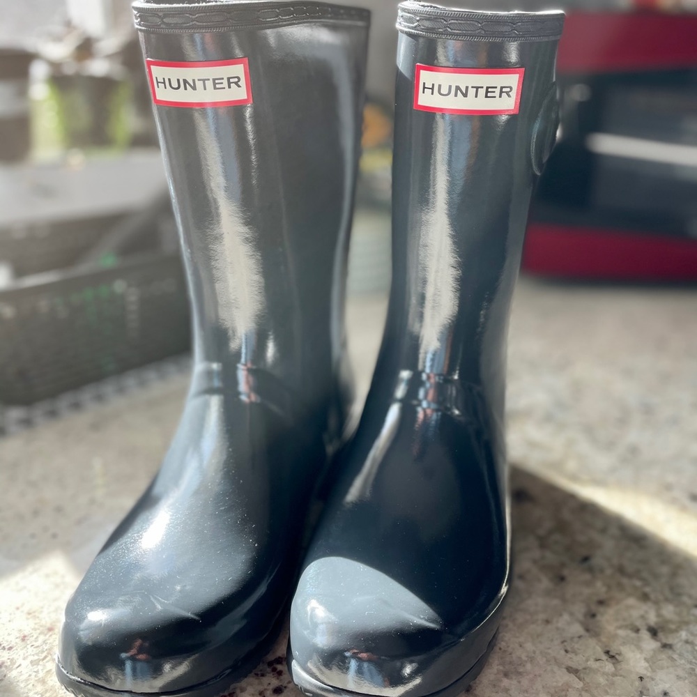 Hunter Size 8 Boots